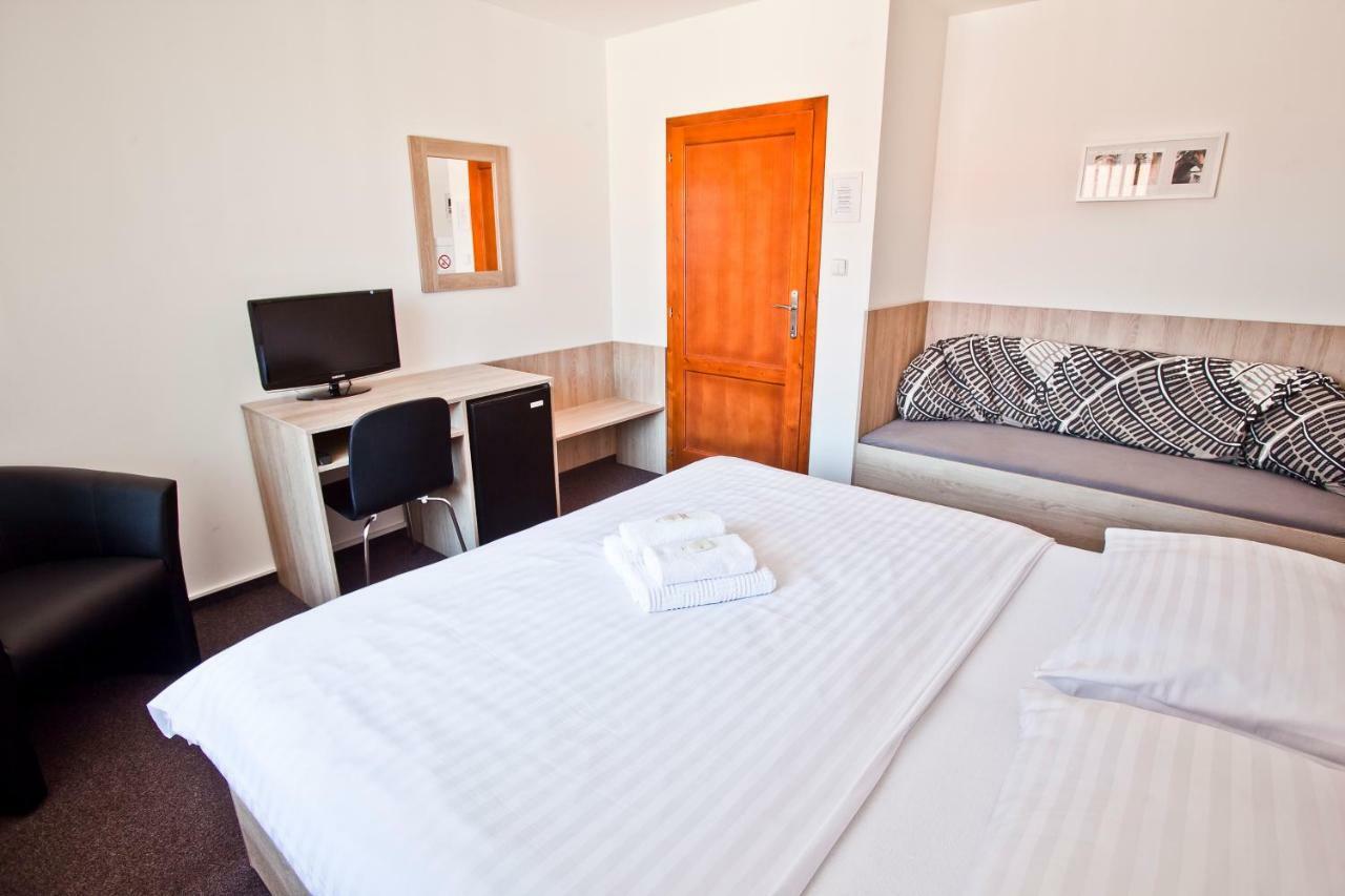 Paldus Guest house